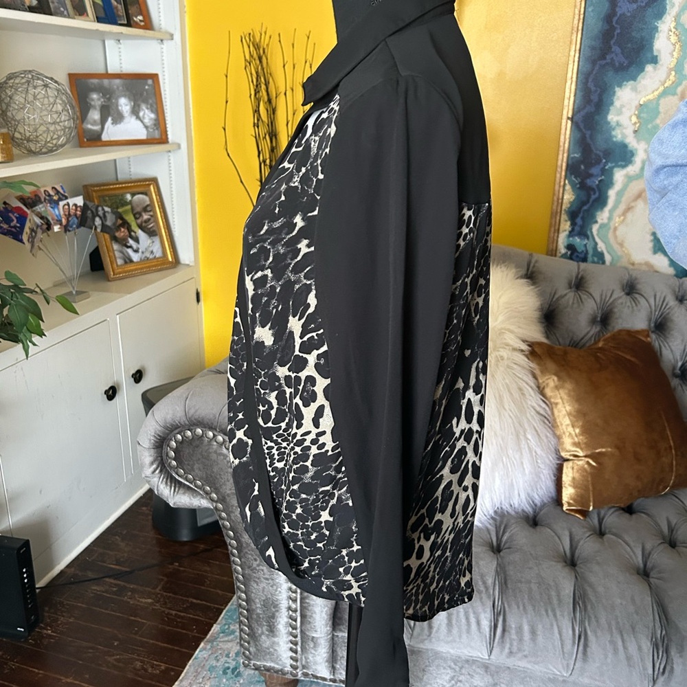 Leopard Print Wrap Blouse - Black and white small great condition - Picture 6 of 10